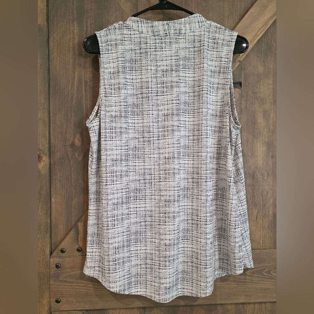 Worthington Sleeveless Blouse Size Large - Picture 3 of 4